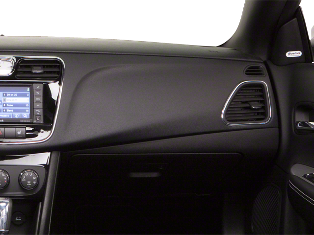 2011 Chrysler 200 Limited