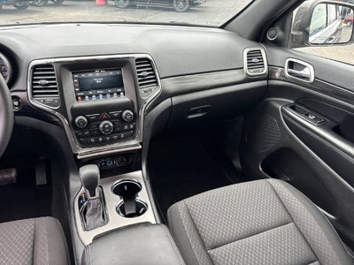 2019 Jeep Grand Cherokee Laredo E