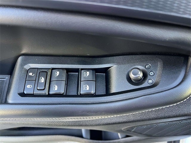 2023 Jeep Grand Cherokee Laredo 4x4