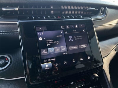 2023 Jeep Grand Cherokee Laredo 4x4