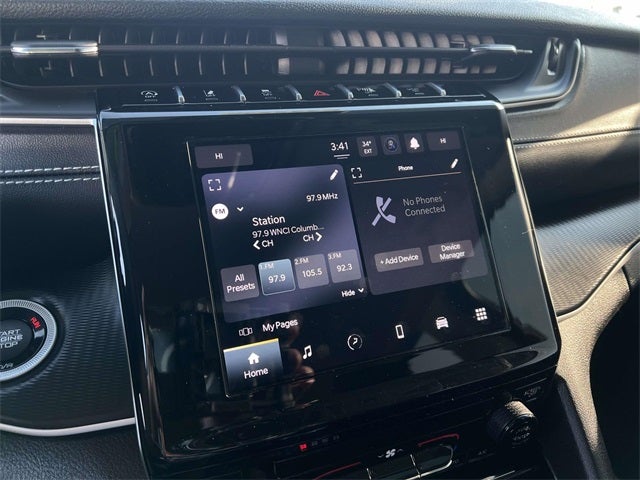 2023 Jeep Grand Cherokee Laredo 4x4