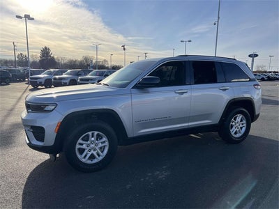2023 Jeep Grand Cherokee Laredo 4x4