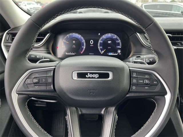 2024 Jeep Grand Cherokee L Laredo 4x4