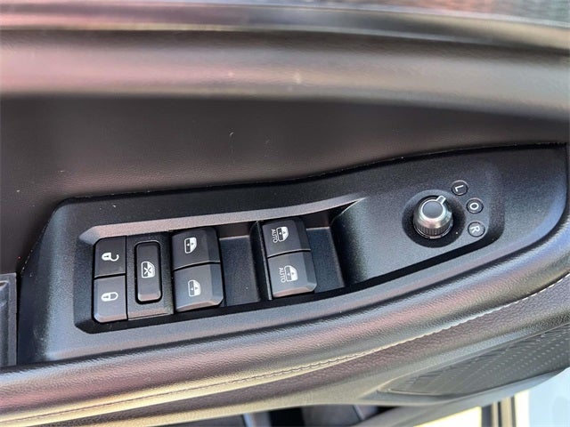 2023 Jeep Grand Cherokee L Laredo 4x4