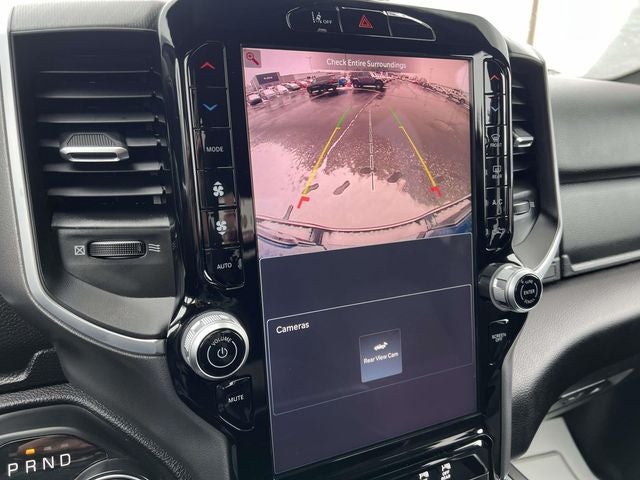 2025 RAM 1500 Big Horn Crew Cab 4x4 5'7' Box