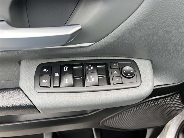 2020 RAM 1500 Big Horn Crew Cab 4x4 5'7' Box