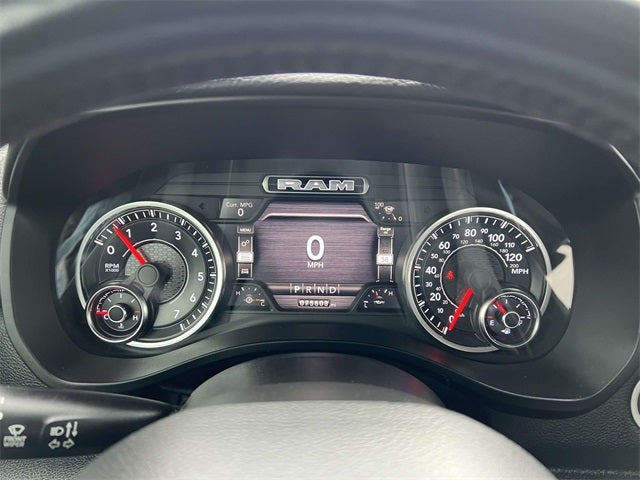 2020 RAM 1500 Big Horn Crew Cab 4x4 5'7' Box