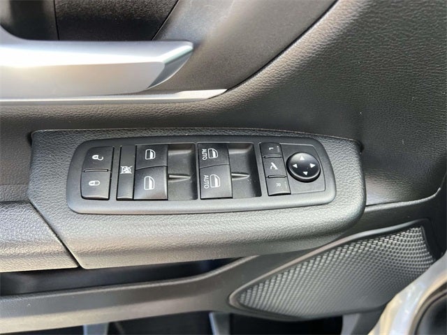 2021 RAM 1500 Big Horn Crew Cab 4x4 5'7' Box