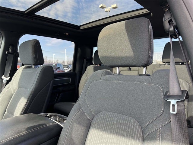 2021 RAM 1500 Big Horn Crew Cab 4x4 5'7' Box