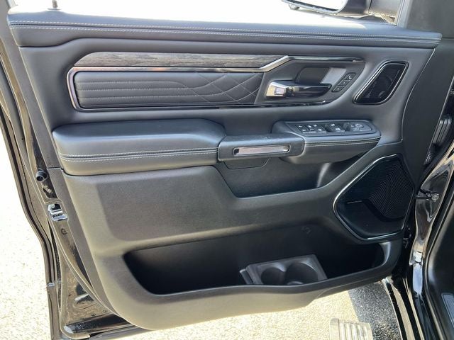 2025 RAM 1500 Limited Crew Cab 4x4 5'7' Box