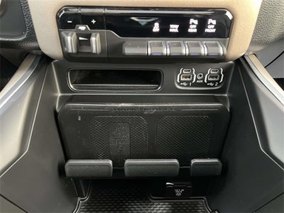 2022 RAM 1500 Laramie Crew Cab 4x4 6'4' Box