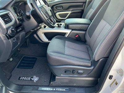 2021 Nissan TITAN SV