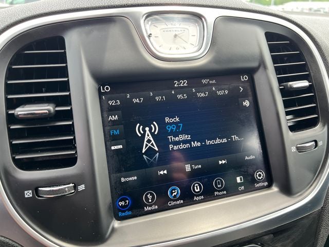 2018 Chrysler 300 Touring