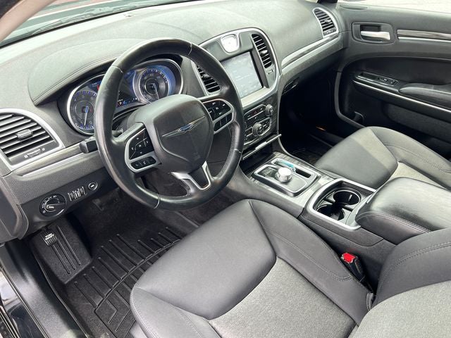 2018 Chrysler 300 Touring