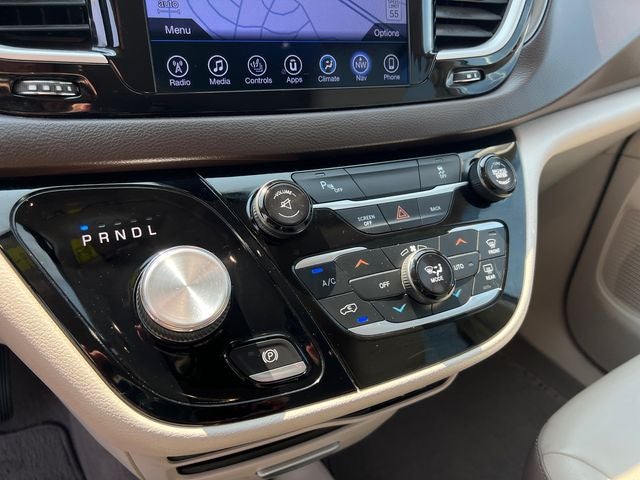 2017 Chrysler Pacifica Touring L