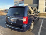 2014 Chrysler Town & Country Touring-L