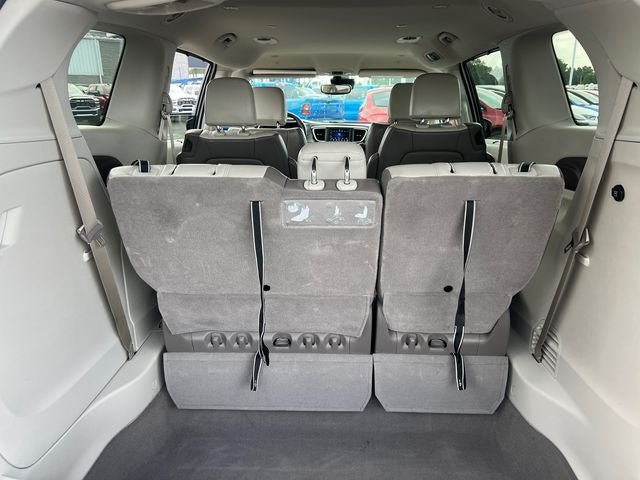 2021 Chrysler Voyager LXI