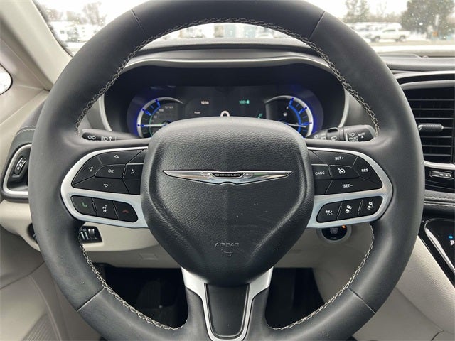 2022 Chrysler Pacifica Hybrid Touring L