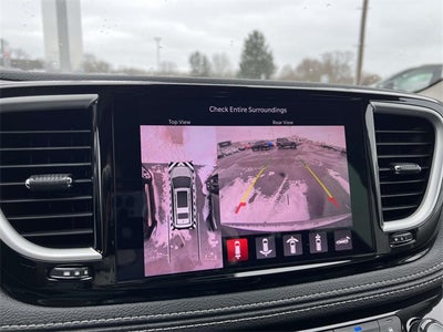 2022 Chrysler Pacifica Hybrid Touring L