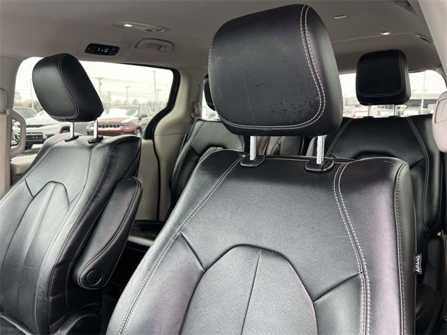 2022 Chrysler Pacifica Hybrid Touring L