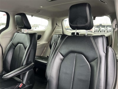 2022 Chrysler Pacifica Hybrid Touring L