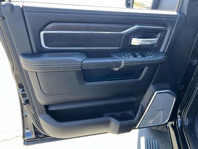 2025 RAM 2500 Laramie Crew Cab 4x4 8' Box