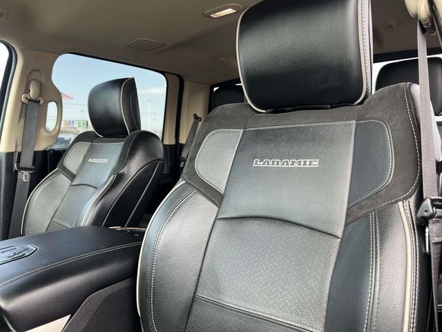 2020 RAM 2500 Laramie Crew Cab 4x4 6'4' Box