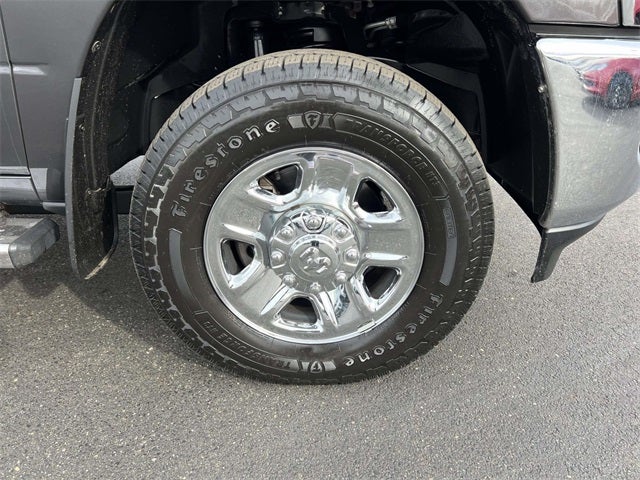 2022 RAM 2500 Tradesman Crew Cab 4x4 8' Box