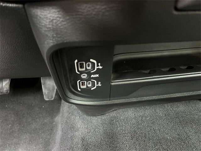 2022 RAM 2500 Tradesman Crew Cab 4x4 8' Box