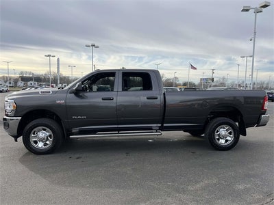 2022 RAM 2500 Tradesman Crew Cab 4x4 8' Box