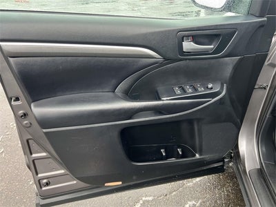 2019 Toyota Highlander SE