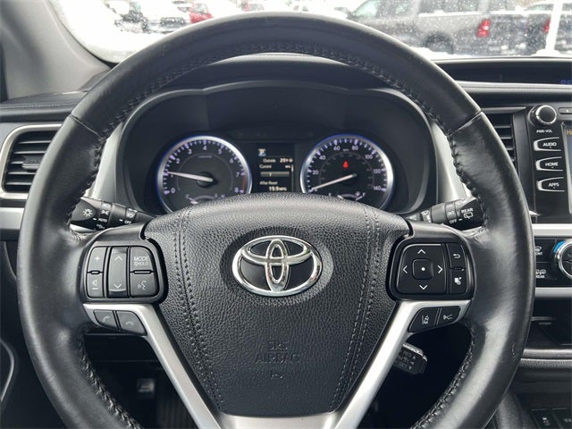 2019 Toyota Highlander SE