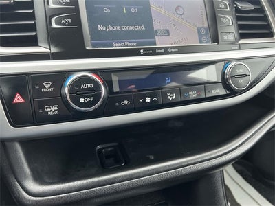 2019 Toyota Highlander SE