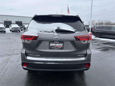 2019 Toyota Highlander SE