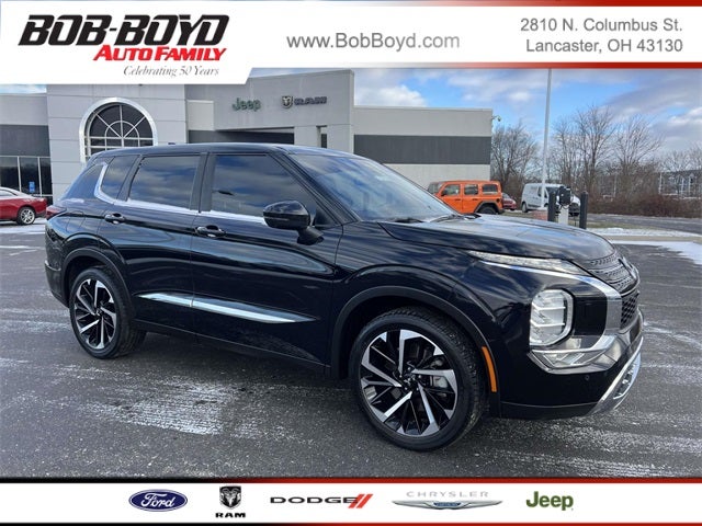 2022 Mitsubishi Outlander Base