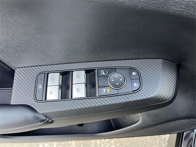 2022 Mitsubishi Outlander Base