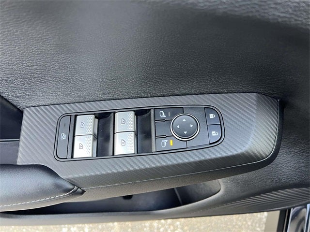 2022 Mitsubishi Outlander Base