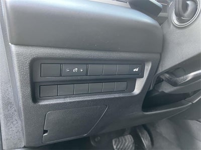 2022 Mitsubishi Outlander Base