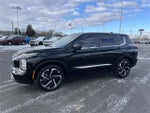 2022 Mitsubishi Outlander Base