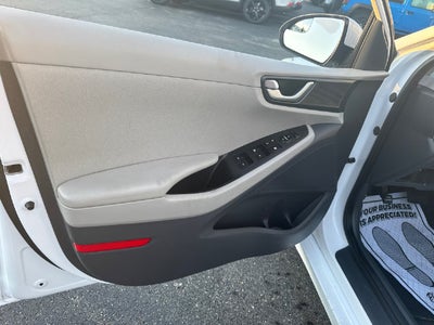 2017 Hyundai Ioniq Hybrid Blue