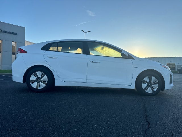 2017 Hyundai Ioniq Hybrid Blue