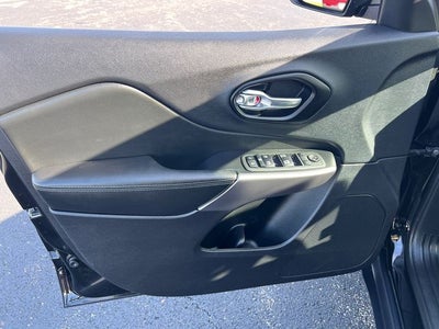 2022 Jeep Cherokee Latitude Lux