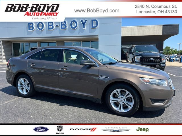 2016 Ford Taurus SE FWD's photo