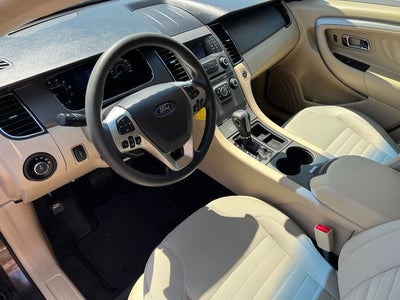 2016 Ford Taurus SE