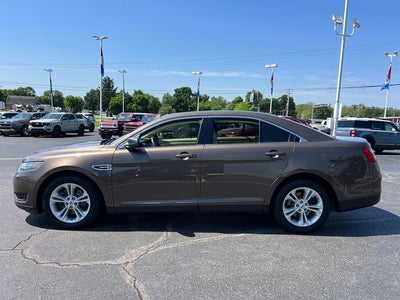 2016 Ford Taurus SE