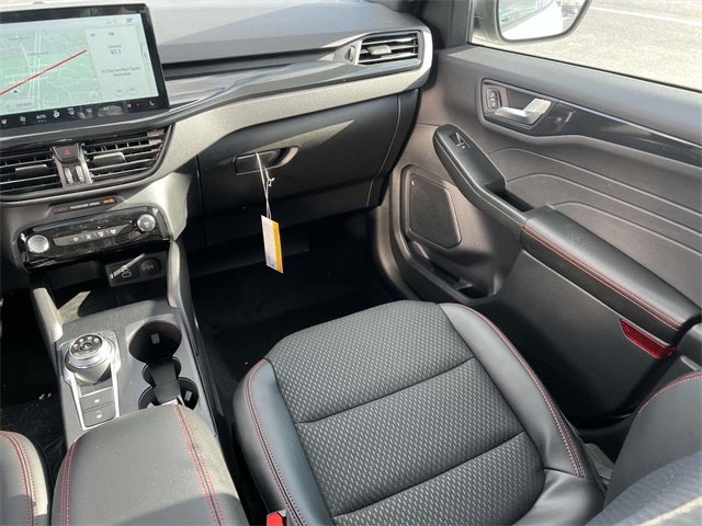 2025 Ford Escape Hybrid ST-Line