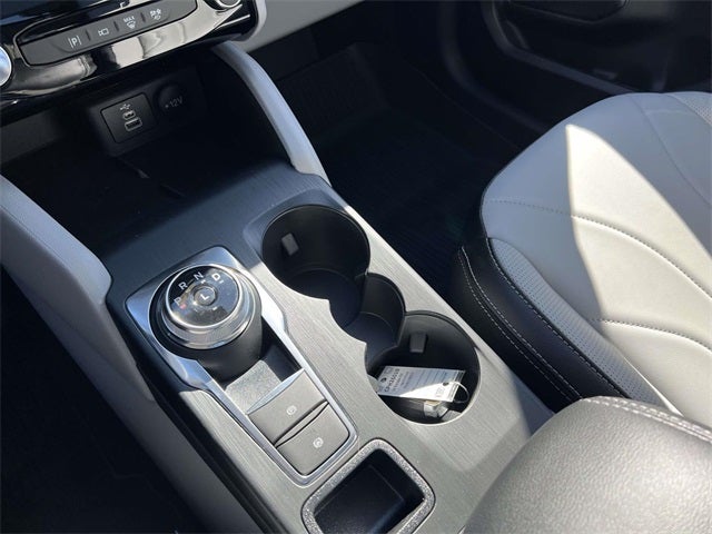 2026 Ford Escape Hybrid Platinum