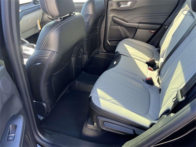 2026 Ford Escape Hybrid Platinum