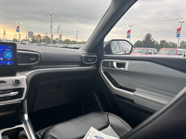 2024 Ford Explorer XLT