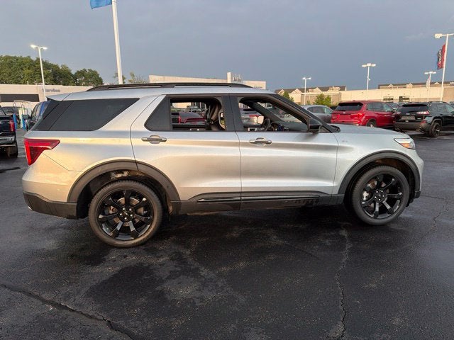 2024 Ford Explorer ST-Line